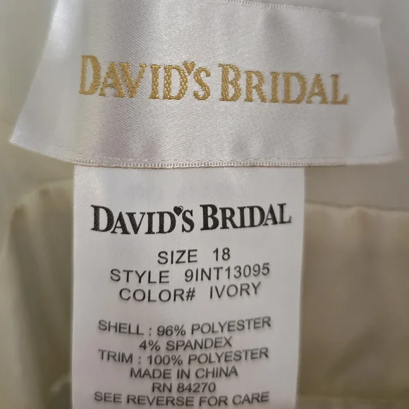 Woman's Wedding Dress - Picture 5 of 5